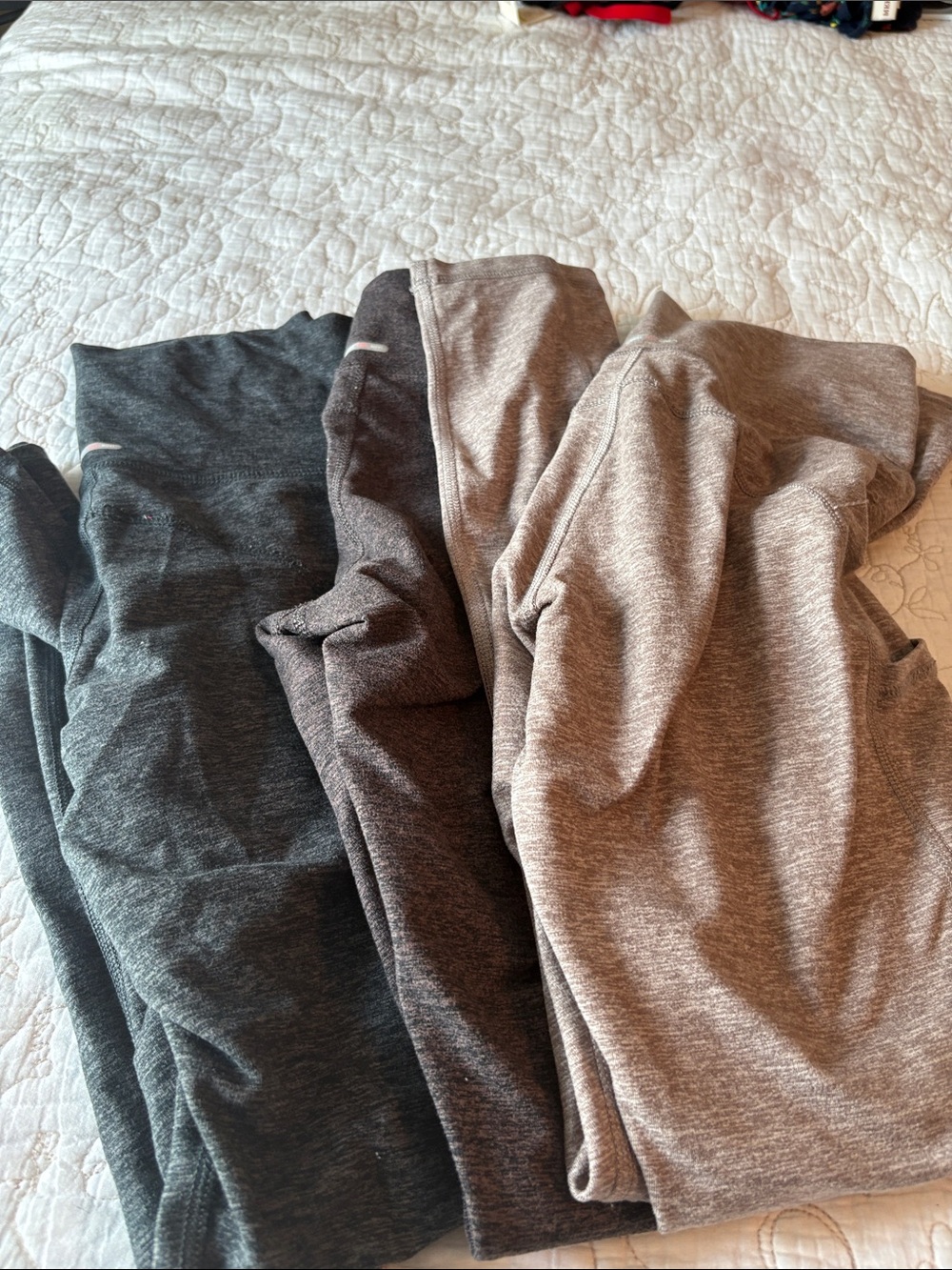 aerie three pair of leggings  with side pockets medium
